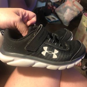 Boys under armour sneakers